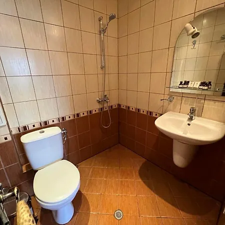 Granat Gondola Next To Lift * Banszko