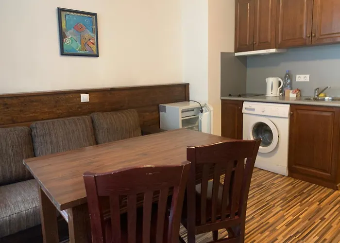 Granat Gondola Next To Lift * Bansko