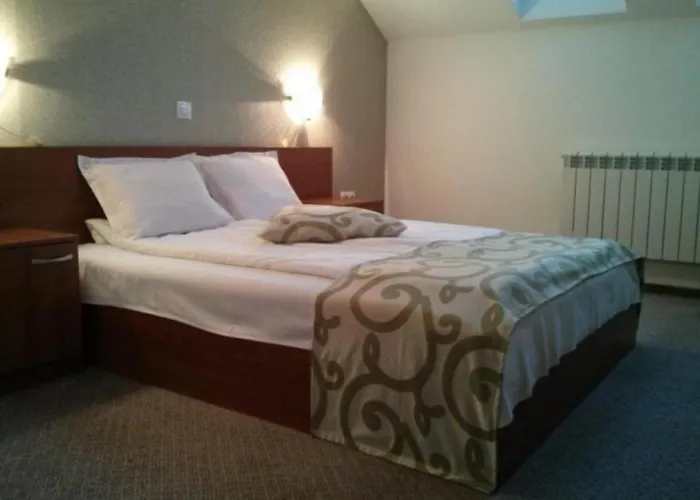 Granat Gondola Next To Lift