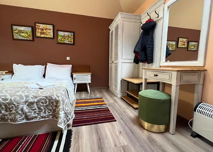 Granat Gondola Next To Lift *